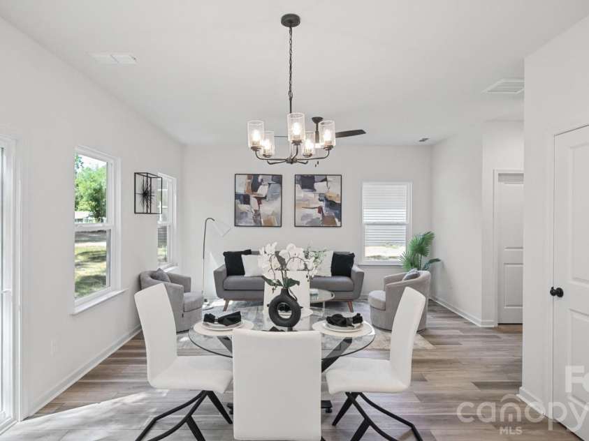 6819 Mint Street, Charlotte, NC 28214.  MLS# CAR4422512, YatesRealty ID 50384. 