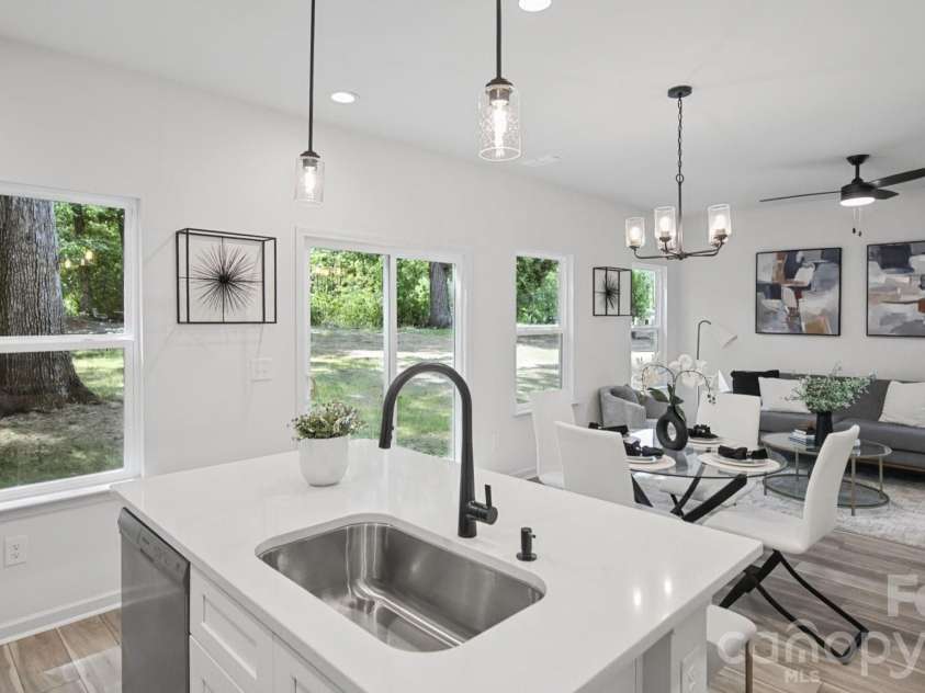 6819 Mint Street, Charlotte, NC 28214.  MLS# CAR4422512, YatesRealty ID 50384. 