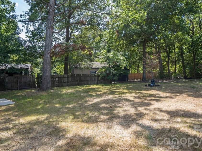 6819 Mint Street, Charlotte, NC 28214.  MLS# CAR4422512, YatesRealty ID 50384. 