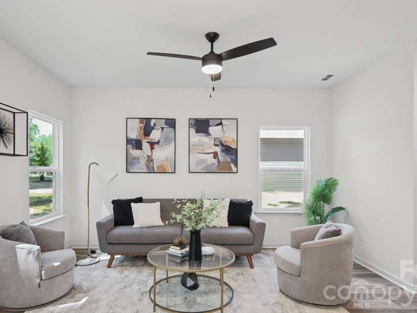 6819 Mint Street, Charlotte, NC 28214.  MLS# CAR4431102, YatesRealty ID 50384. 