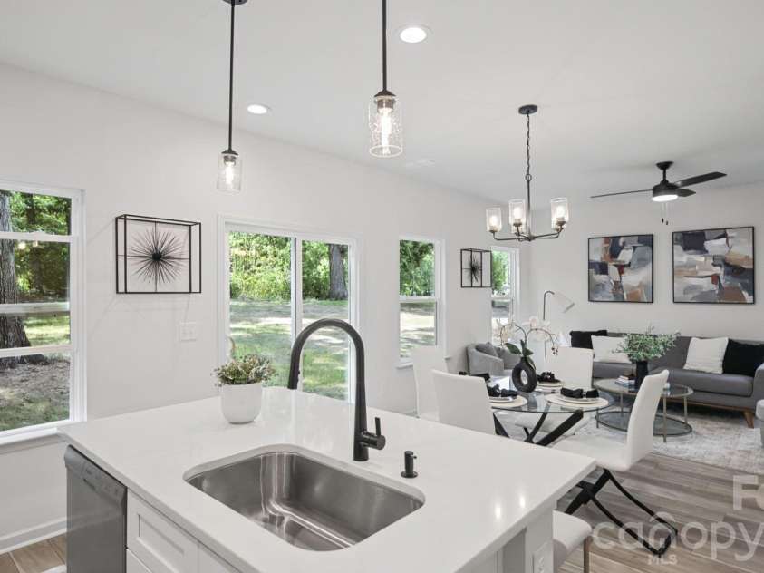 6819 Mint Street, Charlotte, NC 28214.  MLS# CAR4431102, YatesRealty ID 50384. 