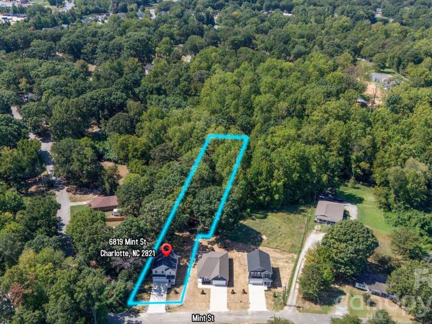 6819 Mint Street, Charlotte, NC 28214.  MLS# CAR4431102, YatesRealty ID 50384. 