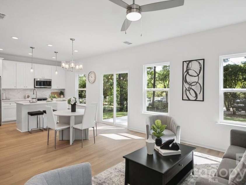 727 Key Street, Charlotte, NC 28208.  MLS# CAR4422502, YatesRealty ID 50385. 