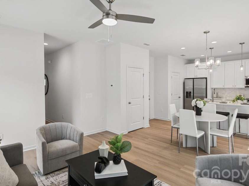 727 Key Street, Charlotte, NC 28208.  MLS# CAR4422502, YatesRealty ID 50385. 
