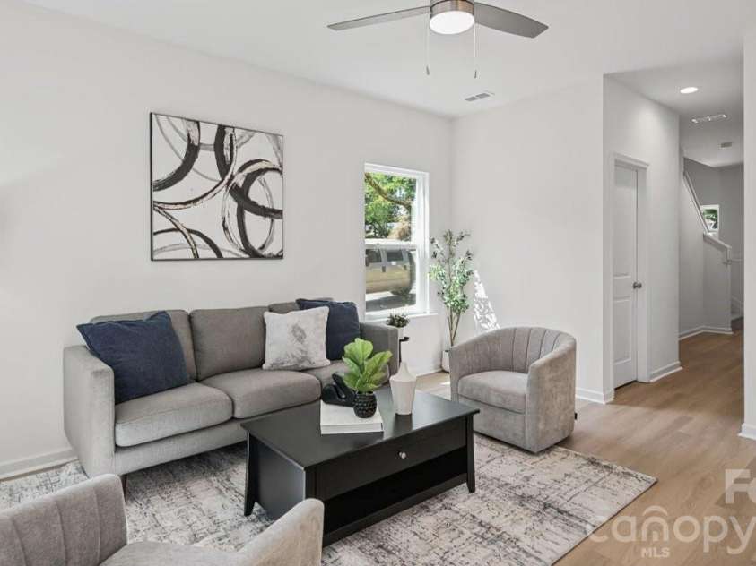 727 Key Street, Charlotte, NC 28208.  MLS# CAR4422502, YatesRealty ID 50385. 