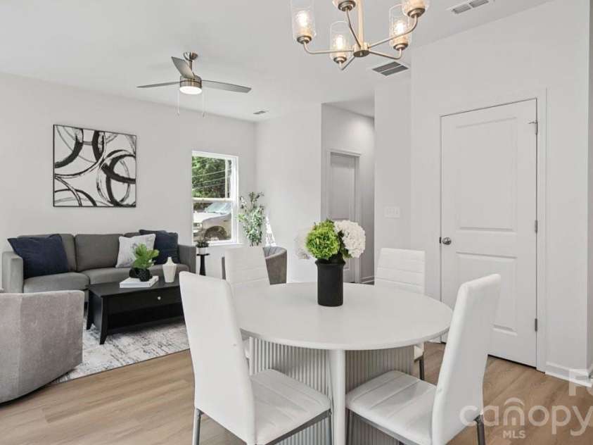 727 Key Street, Charlotte, NC 28208.  MLS# CAR4422502, YatesRealty ID 50385. 
