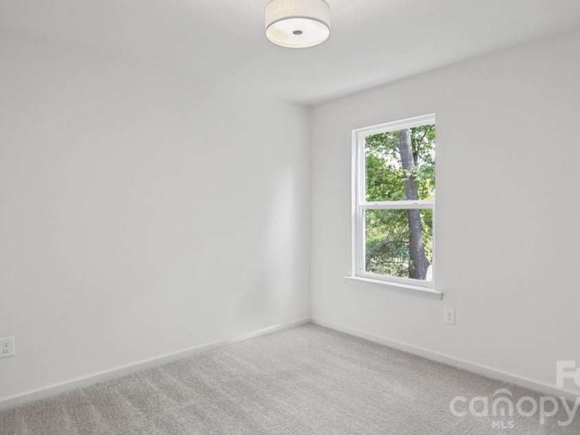 727 Key Street, Charlotte, NC 28208.  MLS# CAR4422502, YatesRealty ID 50385. 