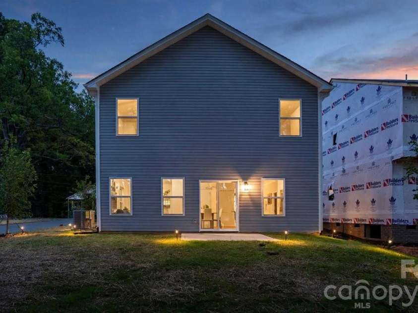 727 Key Street, Charlotte, NC 28208.  MLS# CAR4422502, YatesRealty ID 50385. 