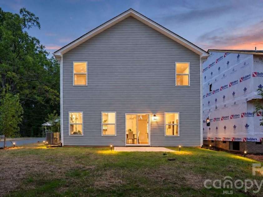 727 Key Street, Charlotte, NC 28208.  MLS# CAR4422502, YatesRealty ID 50385. 