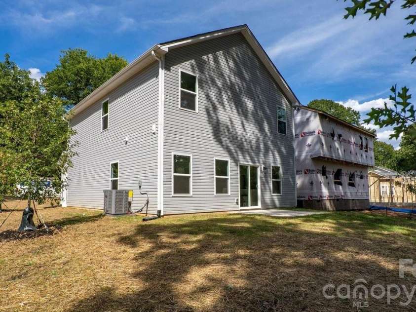 727 Key Street, Charlotte, NC 28208.  MLS# CAR4422502, YatesRealty ID 50385. 