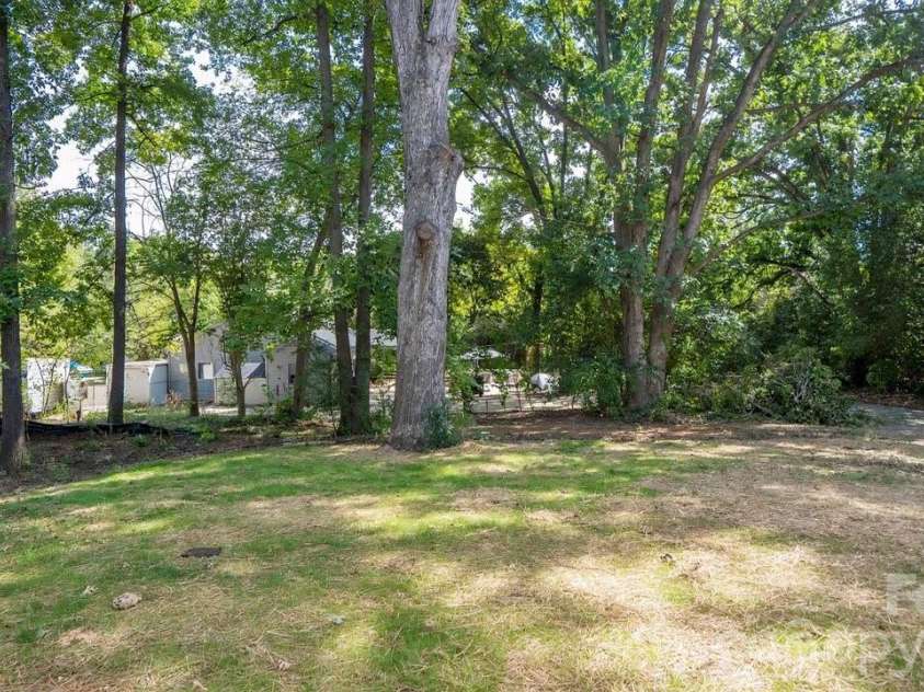727 Key Street, Charlotte, NC 28208.  MLS# CAR4422502, YatesRealty ID 50385. 