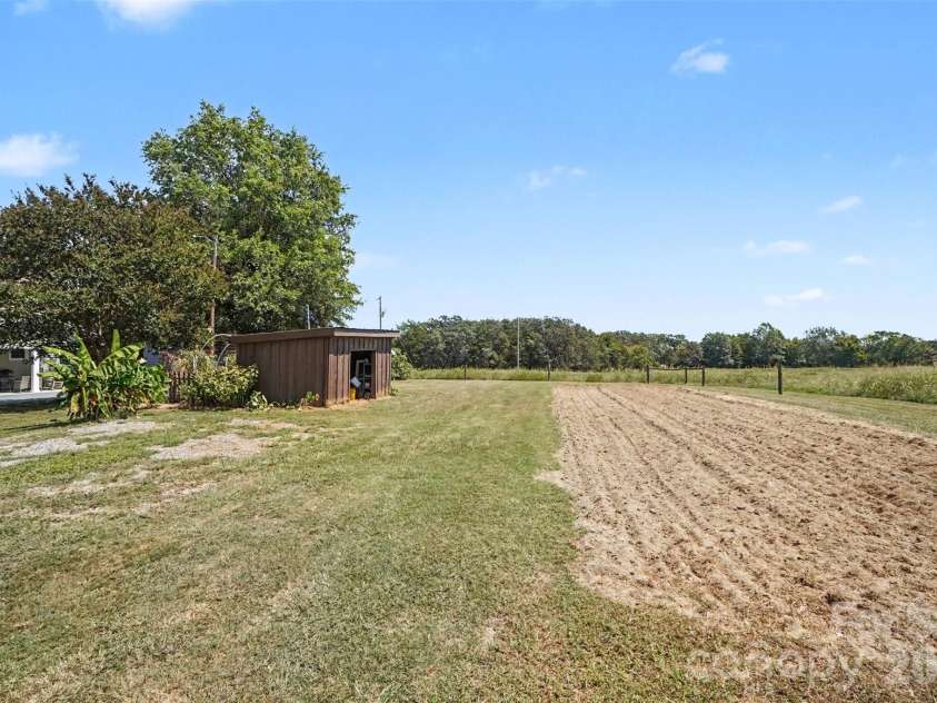 6002 White Store Road, Wingate, NC 28174.  MLS# CAR4420843, YatesRealty ID 50387. Garden Area