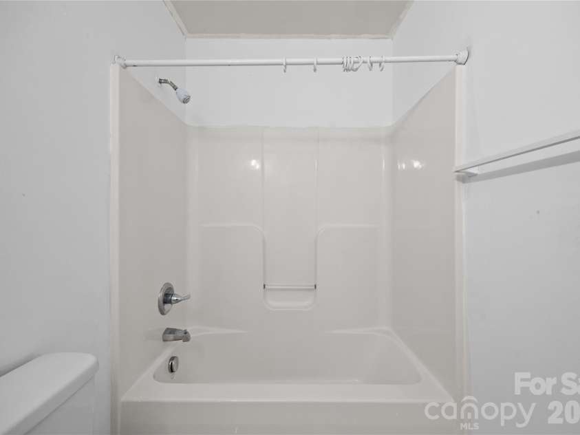 802 Shaver Street, Salisbury, NC 28144.  MLS# CAR4422607, YatesRealty ID 50388. Primary Bath 2