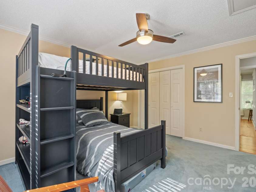 591 19th Avenue Lane, Hickory, NC 28601.  MLS# CAR4423857, YatesRealty ID 50389. 