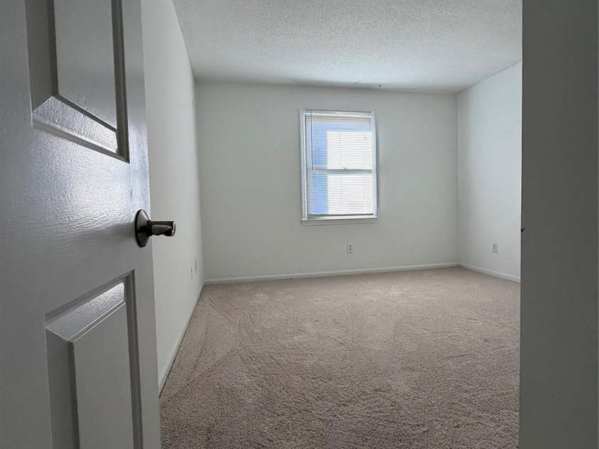 119 Carriage House Drive, Kannapolis, NC 28081.  MLS# CAR4356362, YatesRealty ID 5039. 