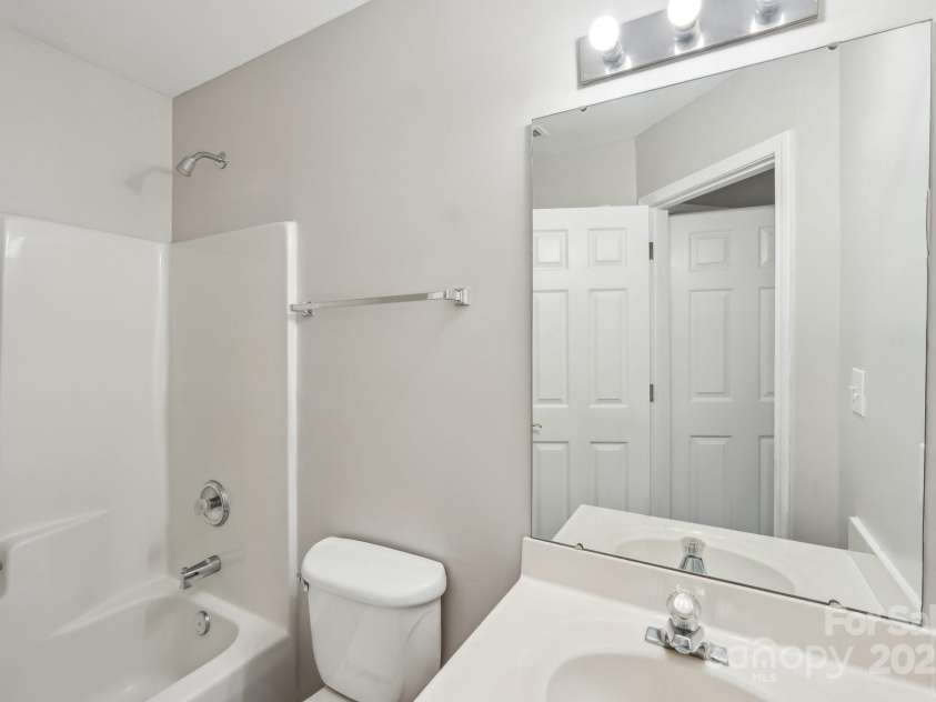 3010 Uxbridge Woods Court, Charlotte, NC 28205.  MLS# CAR4230733, YatesRealty ID 5039. 