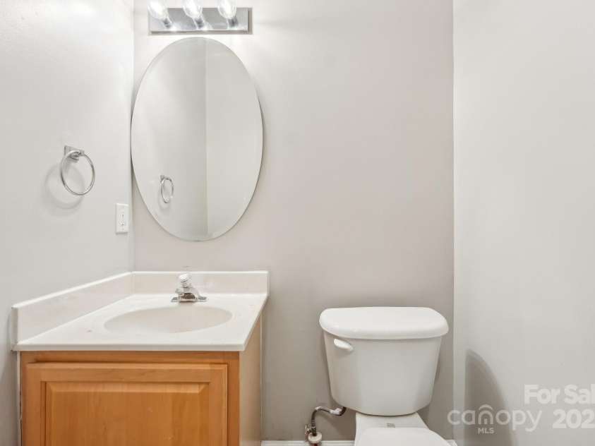 3010 Uxbridge Woods Court, Charlotte, NC 28205.  MLS# CAR4230733, YatesRealty ID 5039. 