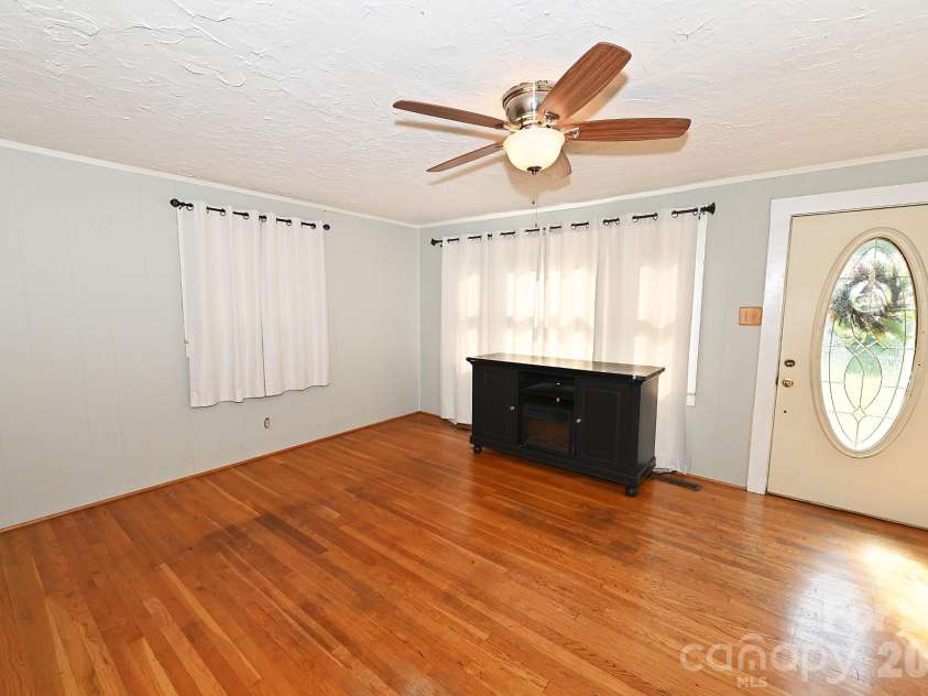5190 Hidden Acres Lane, Granite Falls, NC 28630.  MLS# CAR4422509, YatesRealty ID 50391. 