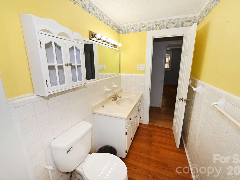 5190 Hidden Acres Lane, Granite Falls, NC 28630.  MLS# CAR4422509, YatesRealty ID 50391. 