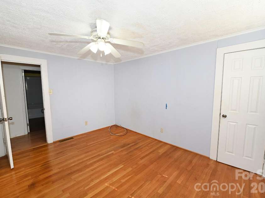 5190 Hidden Acres Lane, Granite Falls, NC 28630.  MLS# CAR4422509, YatesRealty ID 50391. 