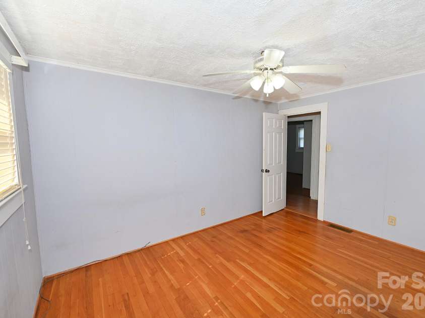 5190 Hidden Acres Lane, Granite Falls, NC 28630.  MLS# CAR4422509, YatesRealty ID 50391. 