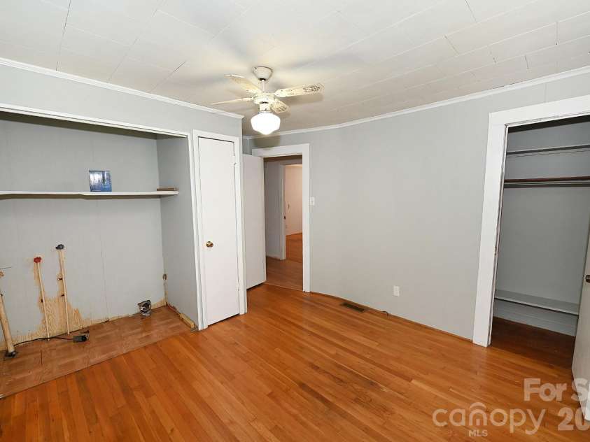 5190 Hidden Acres Lane, Granite Falls, NC 28630.  MLS# CAR4422509, YatesRealty ID 50391. 