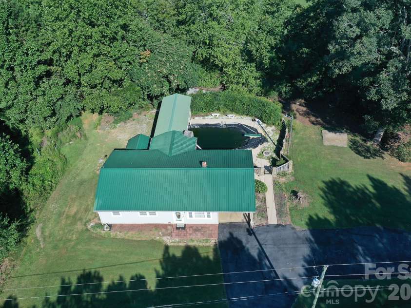 5190 Hidden Acres Lane, Granite Falls, NC 28630.  MLS# CAR4422509, YatesRealty ID 50391. 