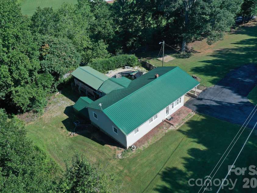 5190 Hidden Acres Lane, Granite Falls, NC 28630.  MLS# CAR4422509, YatesRealty ID 50391. 