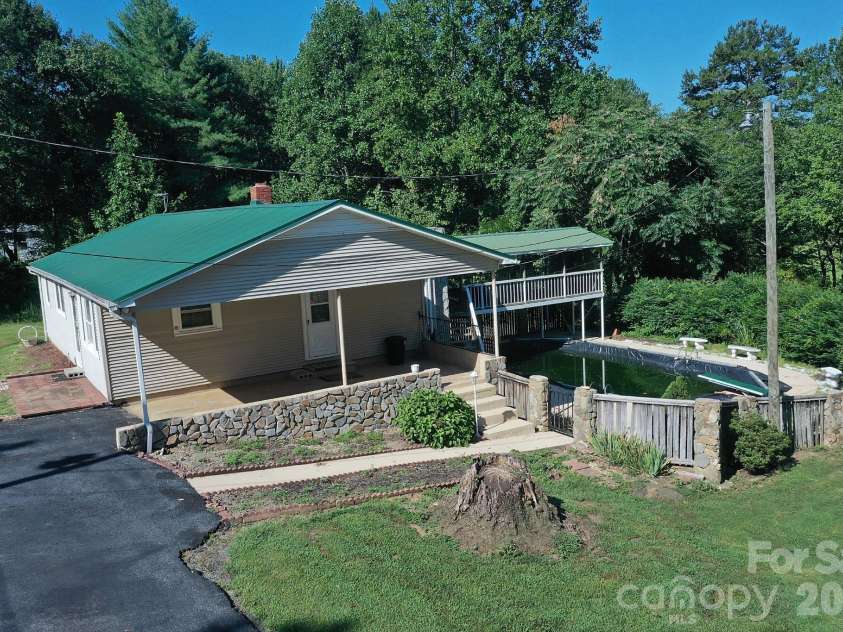 5190 Hidden Acres Lane, Granite Falls, NC 28630.  MLS# CAR4422509, YatesRealty ID 50391. 