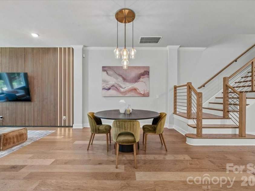 1233 Drummond Avenue, Charlotte, NC 28205.  MLS# CAR4416426, YatesRealty ID 50392. 