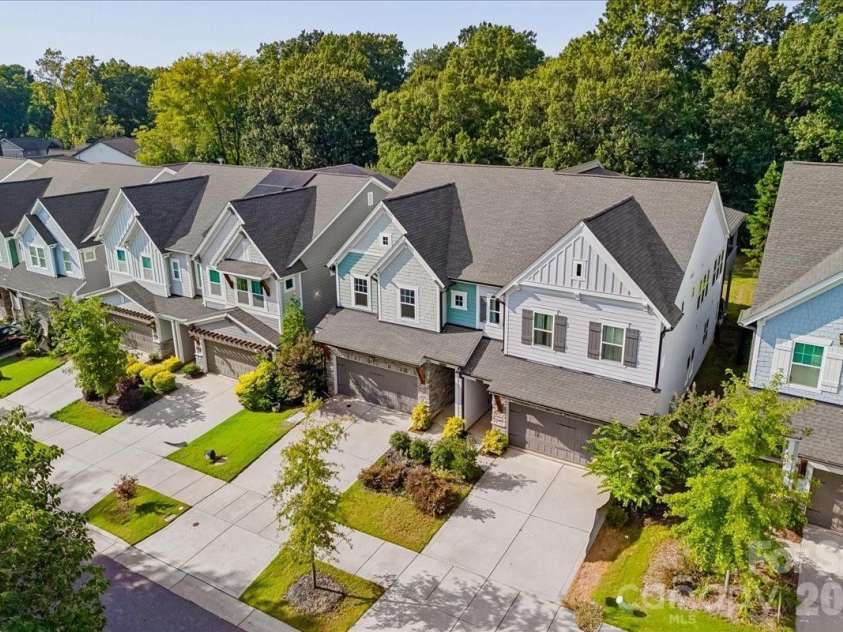 1233 Drummond Avenue, Charlotte, NC 28205.  MLS# CAR4416426, YatesRealty ID 50392. 