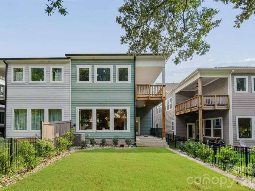 1233 Drummond Avenue, Charlotte, NC 28205.  MLS# CAR4416426, YatesRealty ID 50392. 