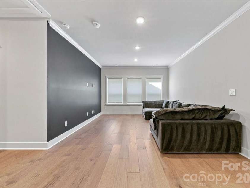 1233 Drummond Avenue, Charlotte, NC 28205.  MLS# CAR4416426, YatesRealty ID 50392. 
