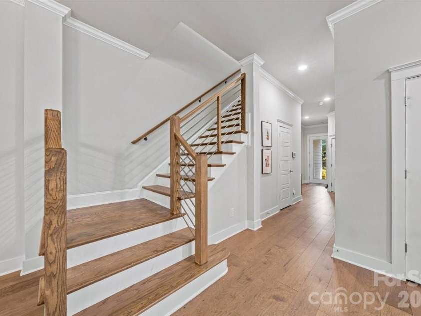 1233 Drummond Avenue, Charlotte, NC 28205.  MLS# CAR4416426, YatesRealty ID 50392. 