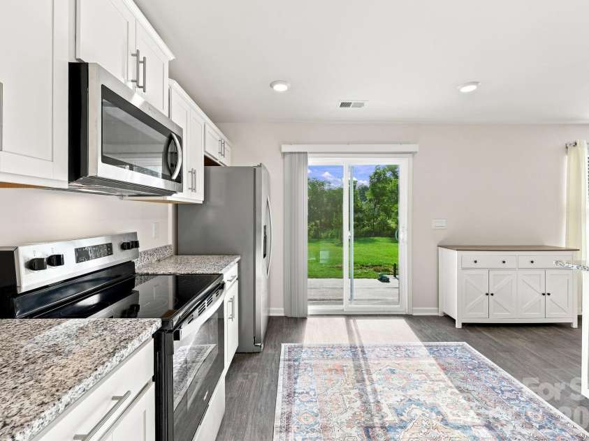 16 Madelyn Drive, Clyde, NC 28721.  MLS# CAR4423396, YatesRealty ID 50393. 