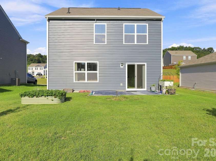 16 Madelyn Drive, Clyde, NC 28721.  MLS# CAR4423396, YatesRealty ID 50393. 