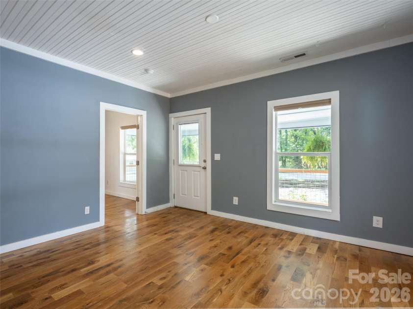306 Mccoy Cove Road, Black Mountain, NC 28711.  MLS# CAR4423838, YatesRealty ID 50395. 