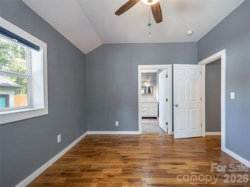 306 Mccoy Cove Road, Black Mountain, NC 28711.  MLS# CAR4423838, YatesRealty ID 50395. 