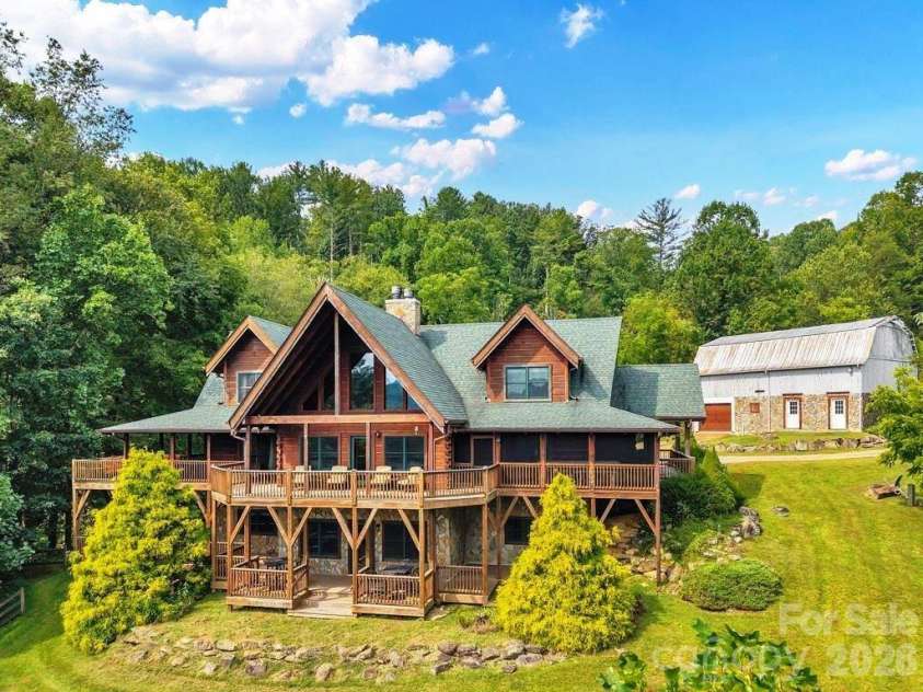 501 John Ward Road, Sugar Grove, NC 28679.  MLS# CAR4423924, YatesRealty ID 50396. 