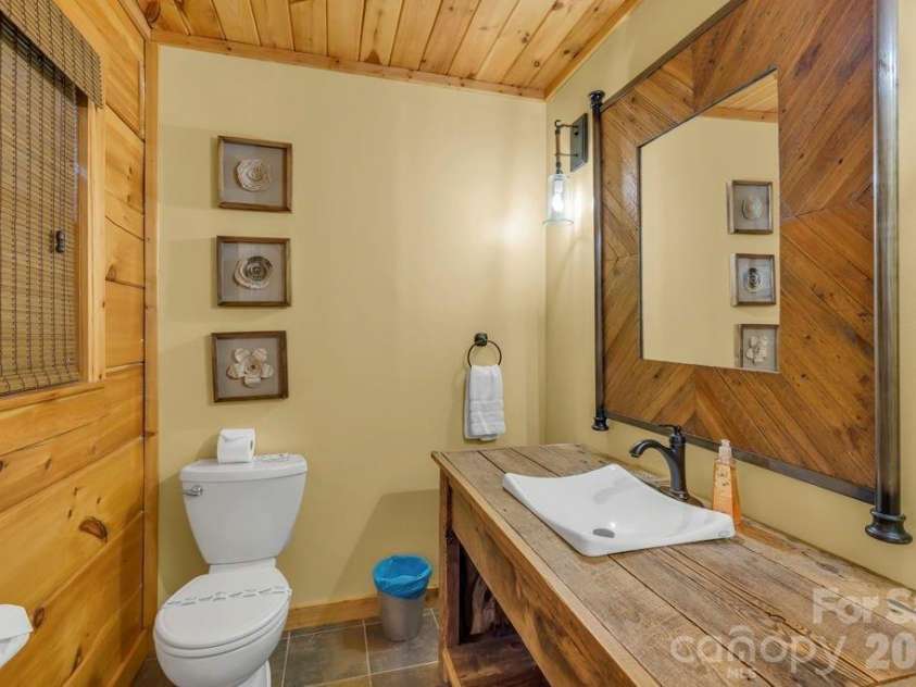501 John Ward Road, Sugar Grove, NC 28679.  MLS# CAR4423924, YatesRealty ID 50396. 