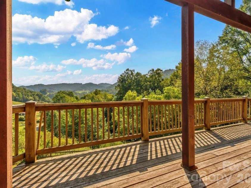 501 John Ward Road, Sugar Grove, NC 28679.  MLS# CAR4423924, YatesRealty ID 50396. 