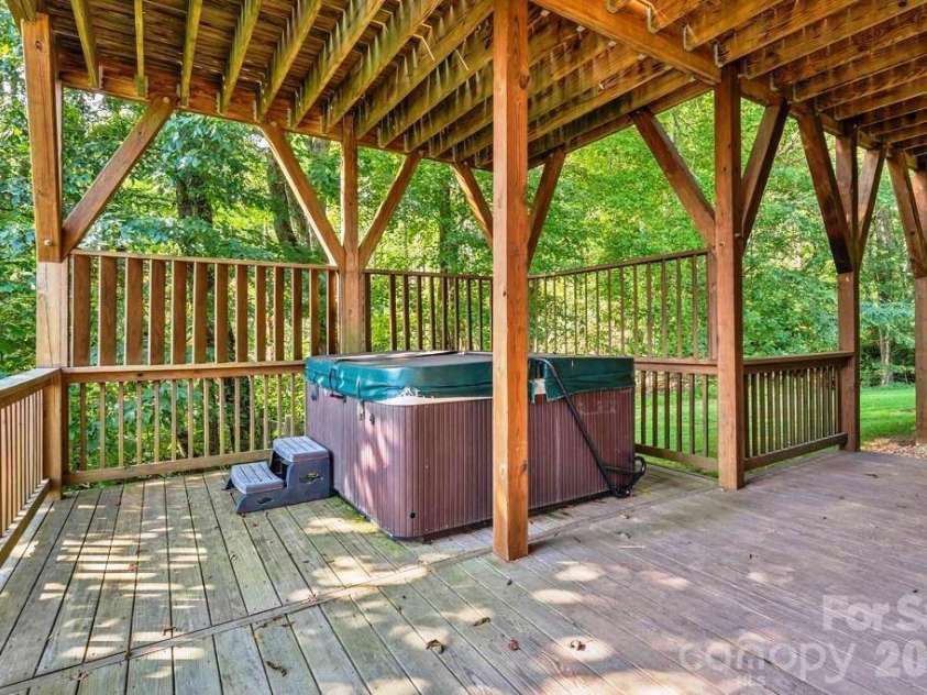 501 John Ward Road, Sugar Grove, NC 28679.  MLS# CAR4423924, YatesRealty ID 50396. 
