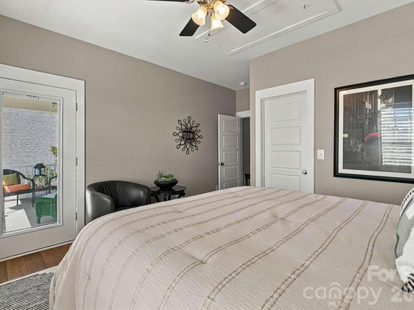 3220 Lock Erne Avenue, Kannapolis, NC 28081.  MLS# CAR4423128, YatesRealty ID 50398. 