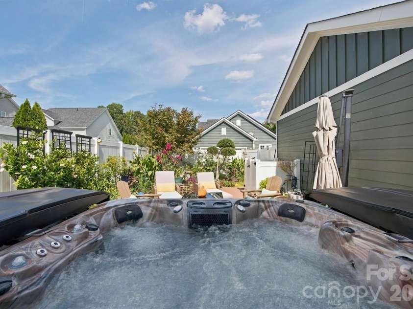 3220 Lock Erne Avenue, Kannapolis, NC 28081.  MLS# CAR4423128, YatesRealty ID 50398. 