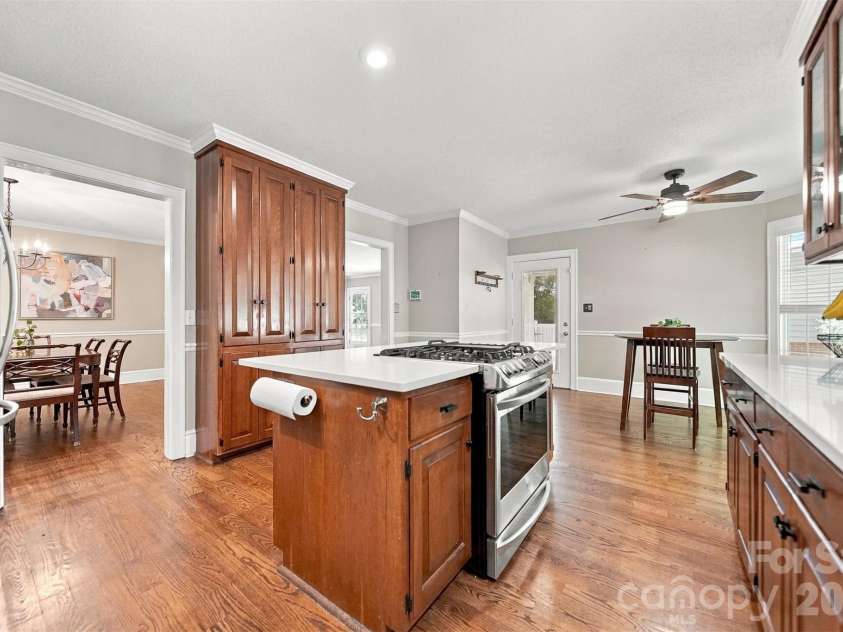 1602 Fairway Drive, Newton, NC 28658.  MLS# CAR4423764, YatesRealty ID 50399. 