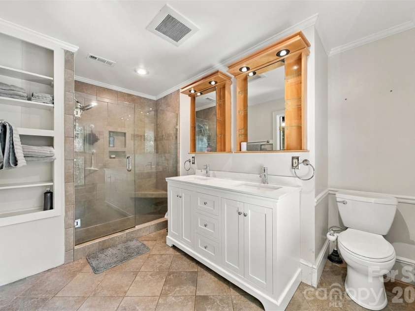 1602 Fairway Drive, Newton, NC 28658.  MLS# CAR4423764, YatesRealty ID 50399. 