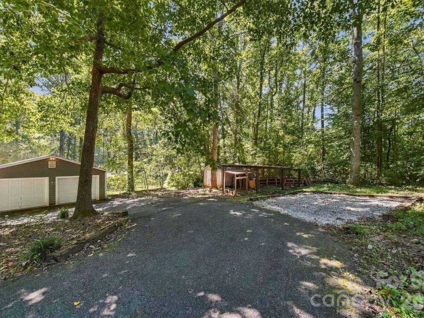 1602 Fairway Drive, Newton, NC 28658.  MLS# CAR4423764, YatesRealty ID 50399. 