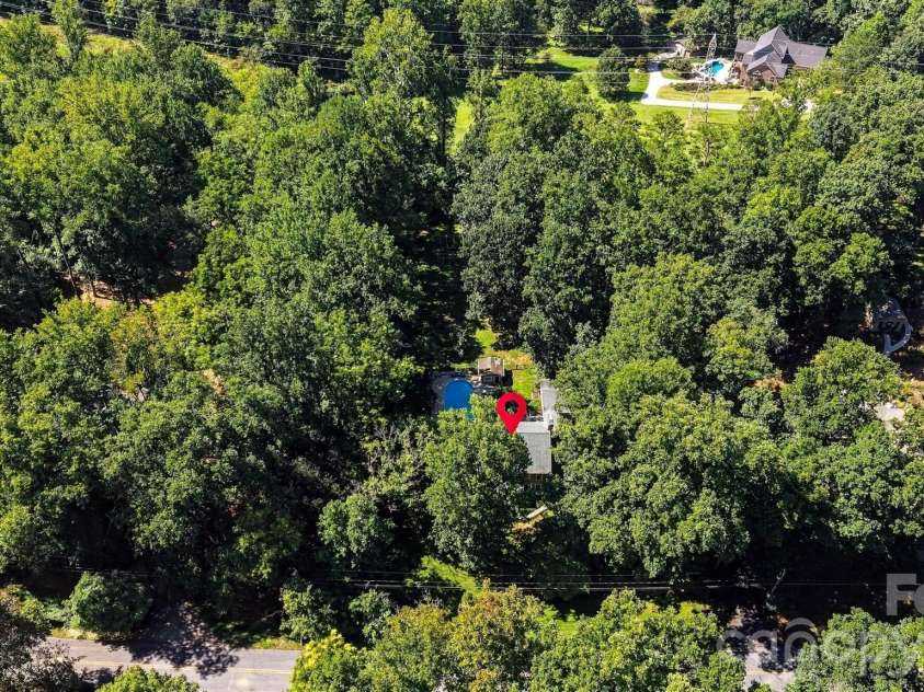 1602 Fairway Drive, Newton, NC 28658.  MLS# CAR4423764, YatesRealty ID 50399. 