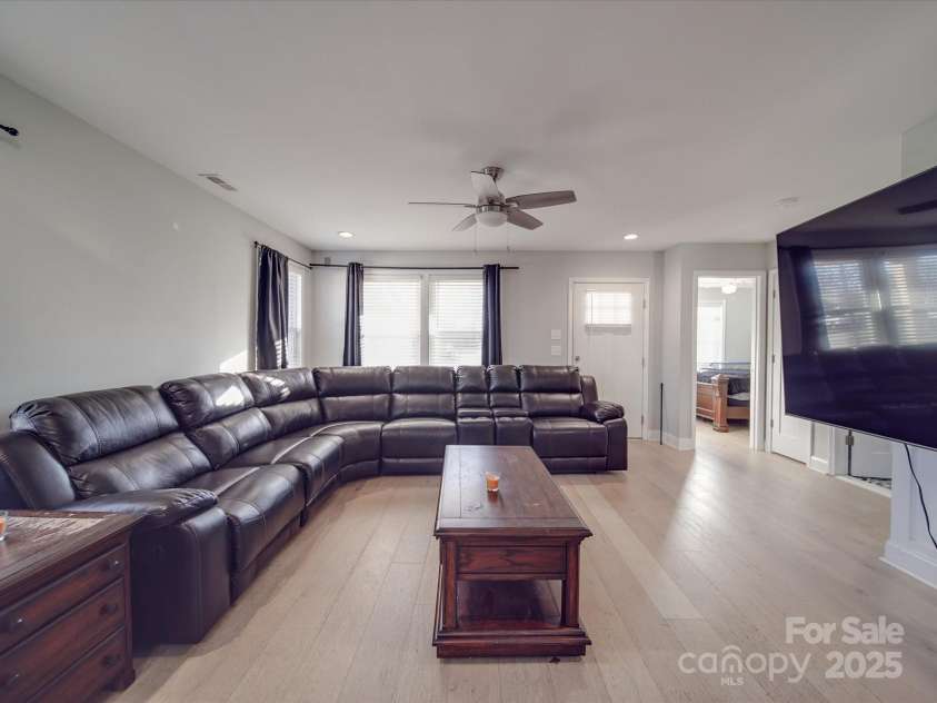 114 Lee Avenue, Bessemer City, NC 28016.  MLS# CAR4214397, YatesRealty ID 504. 
