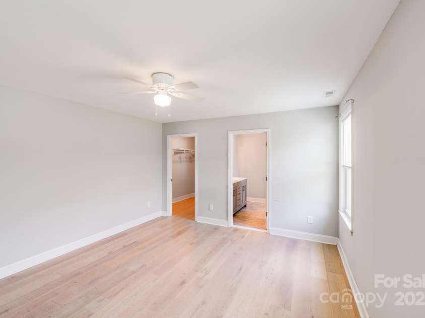 114 Lee Avenue, Bessemer City, NC 28016.  MLS# CAR4296203, YatesRealty ID 504. 